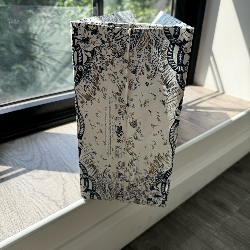 Dior Designer Shopping Bag Limited Edition - Picture 5 of 10